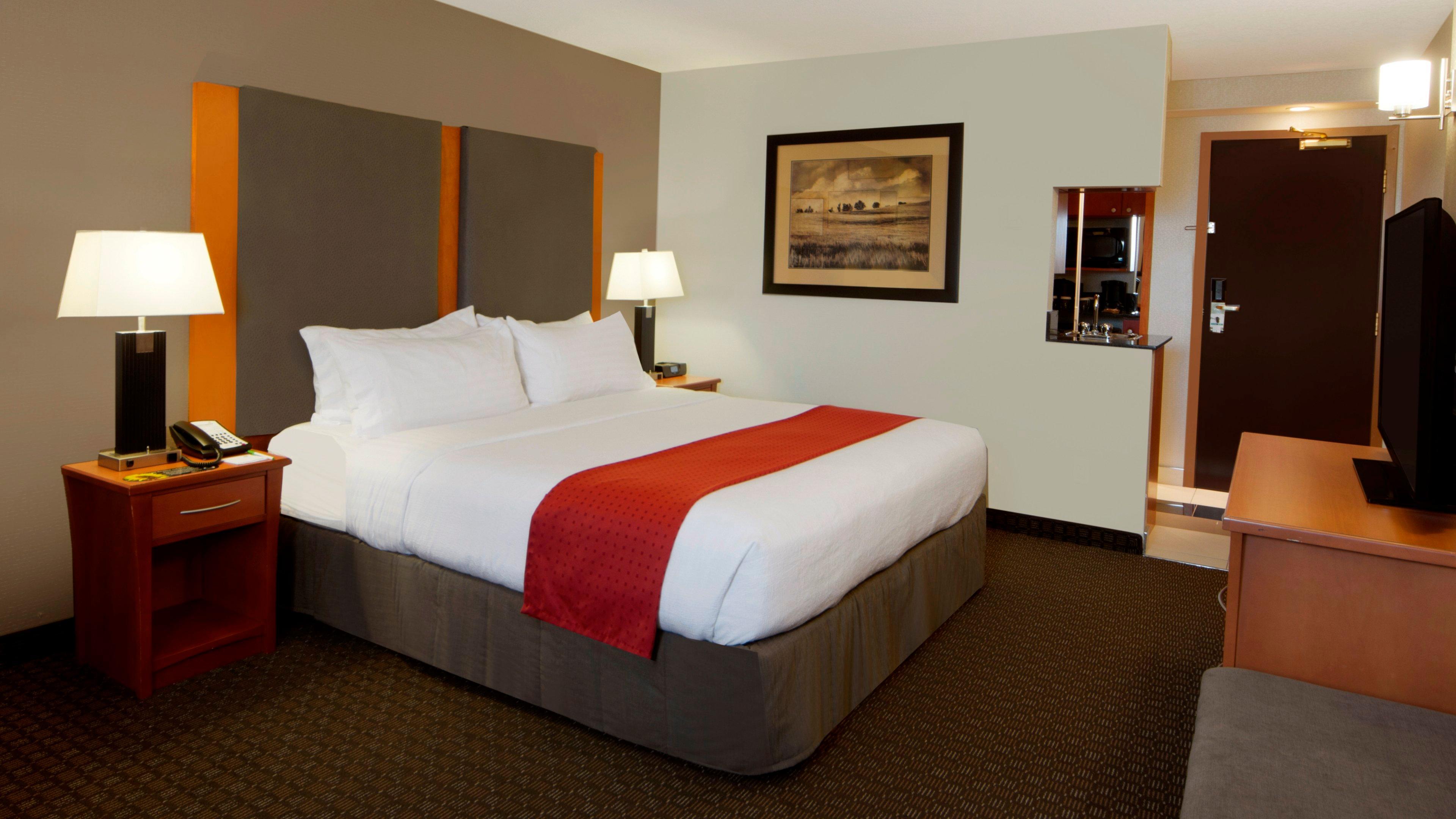 Holiday Inn Calgary Airport By Ihg Exterior photo