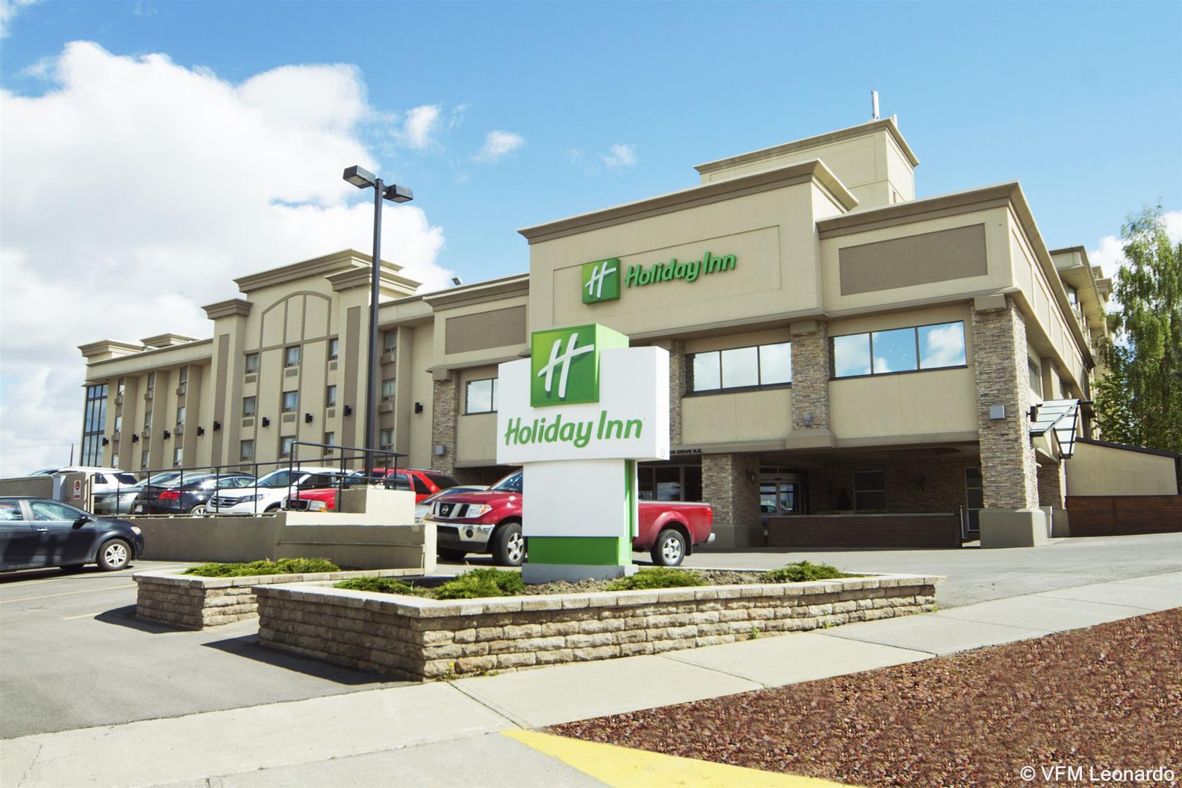 Holiday Inn Calgary Airport By Ihg Exterior photo