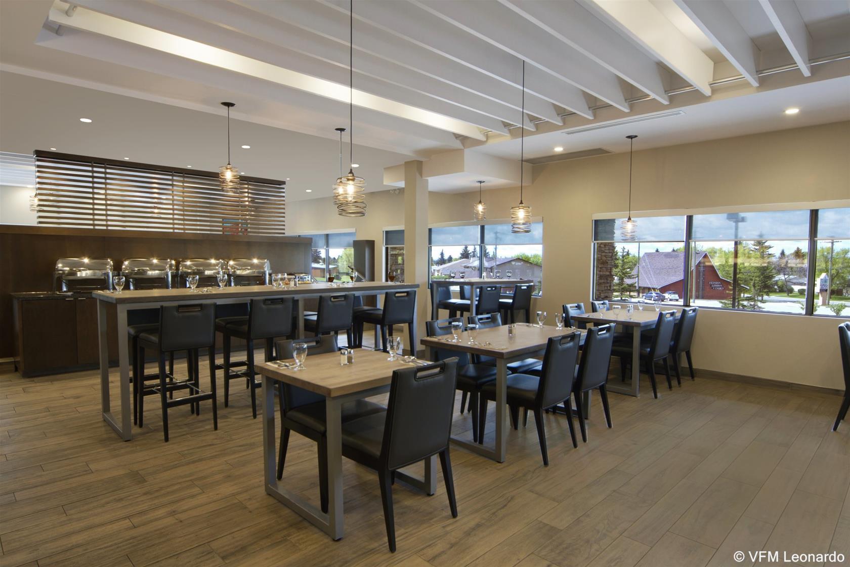 Holiday Inn Calgary Airport By Ihg Exterior photo
