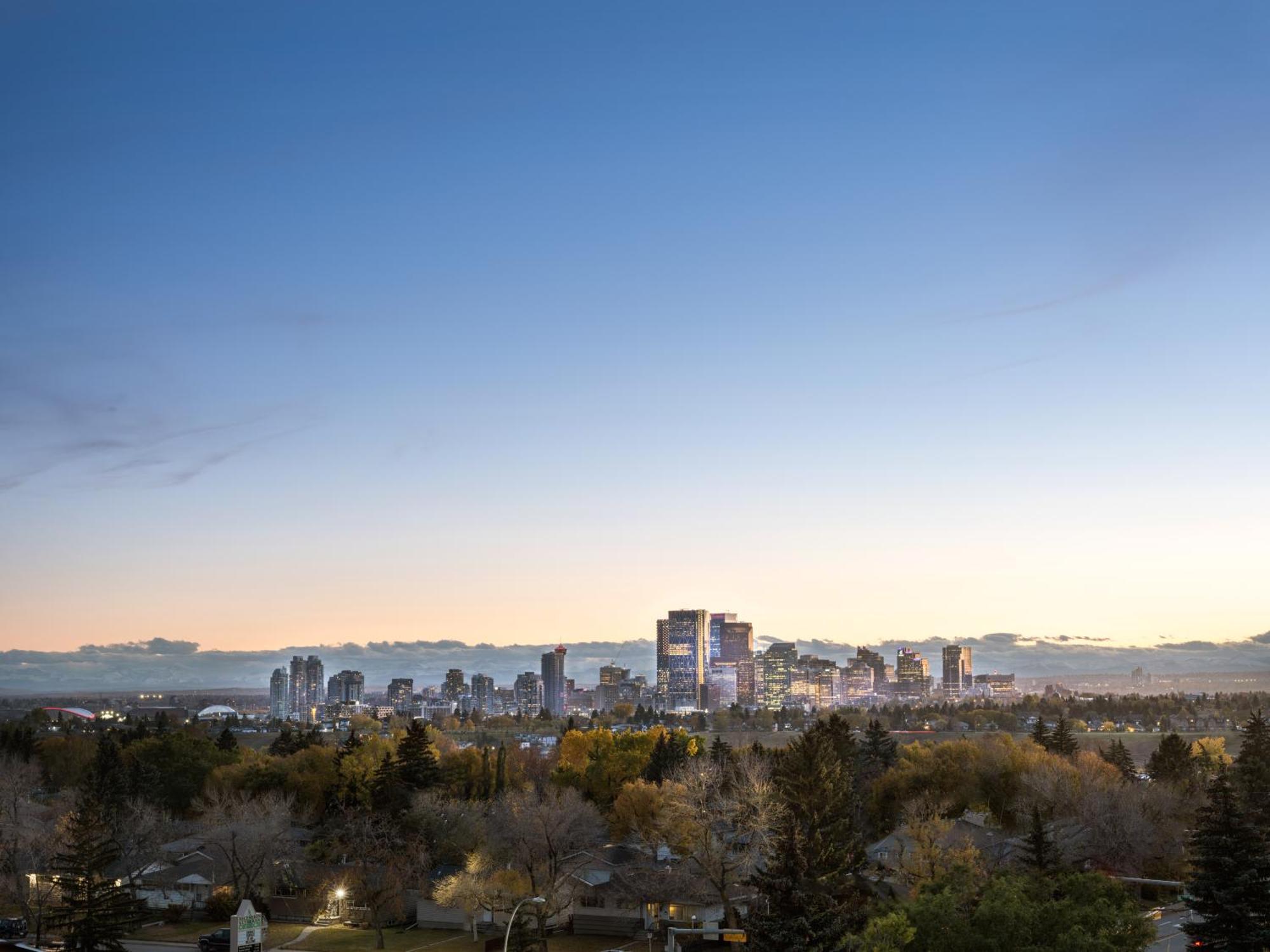 Holiday Inn Calgary Airport By Ihg Exterior photo